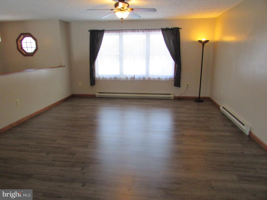 346 LUTZ LANE