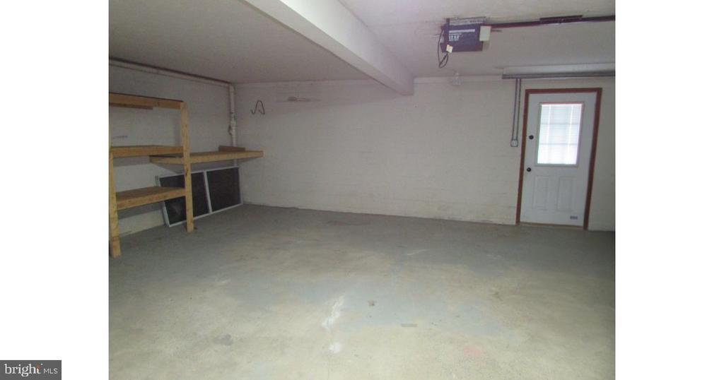 346 LUTZ LANE
