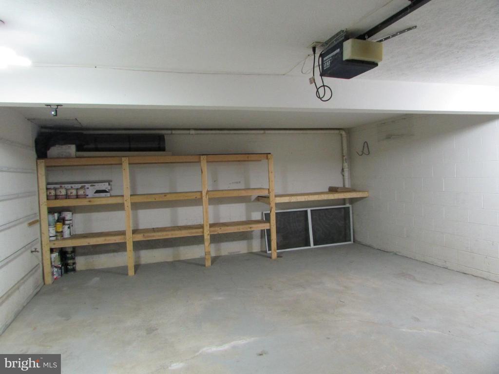 346 LUTZ LANE