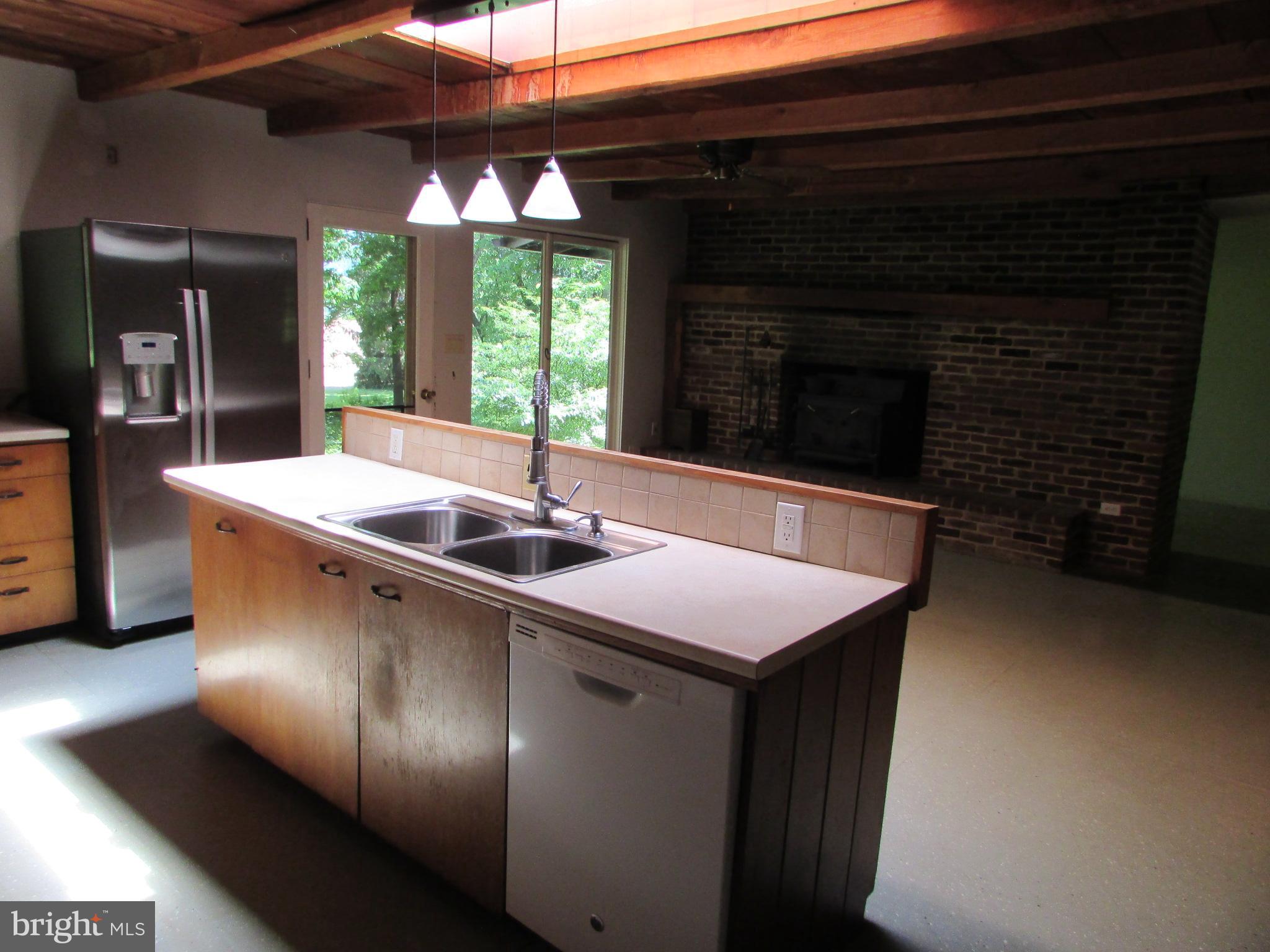 200 TALL OAKS DRIVE