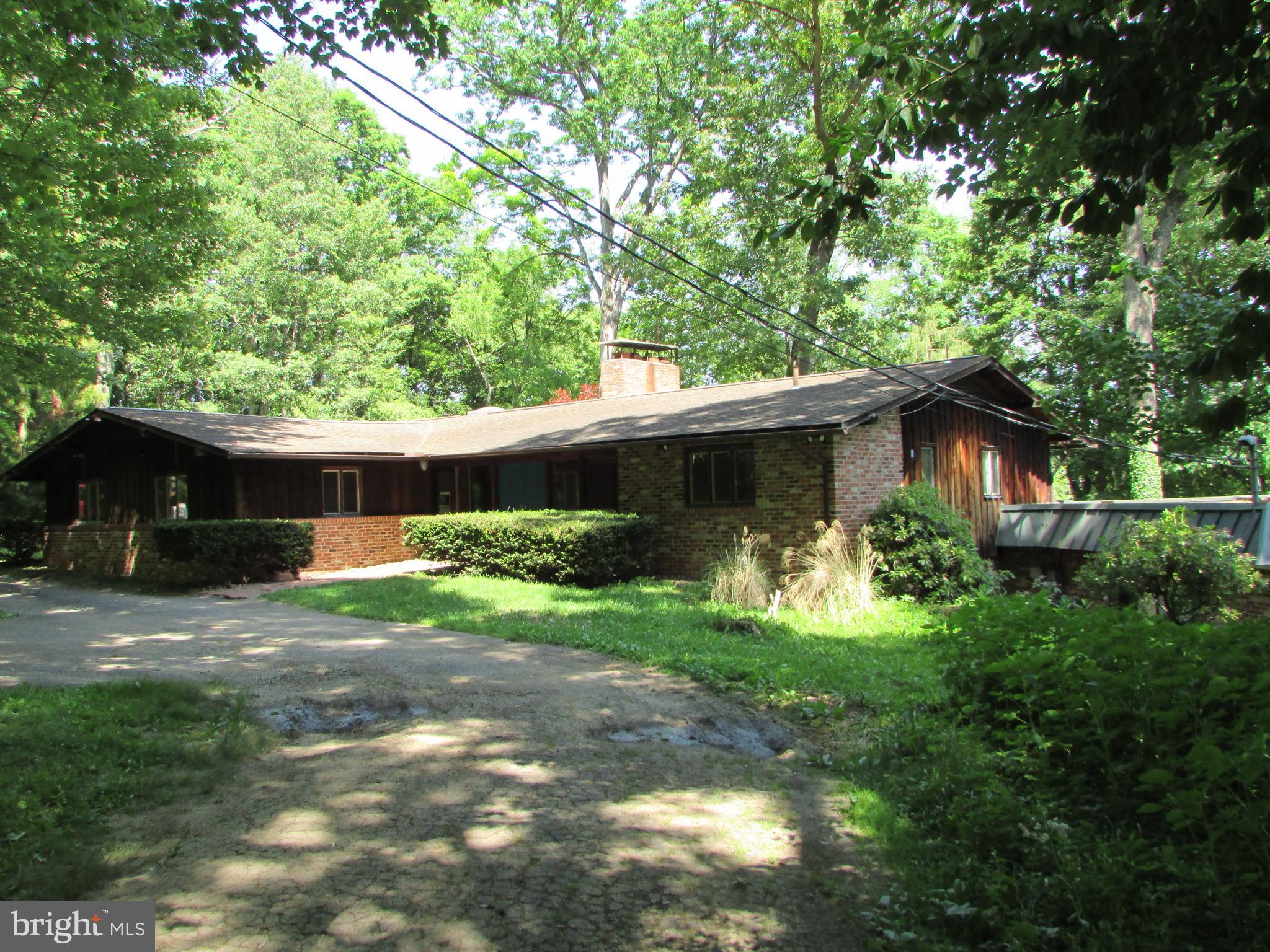 200 TALL OAKS DRIVE