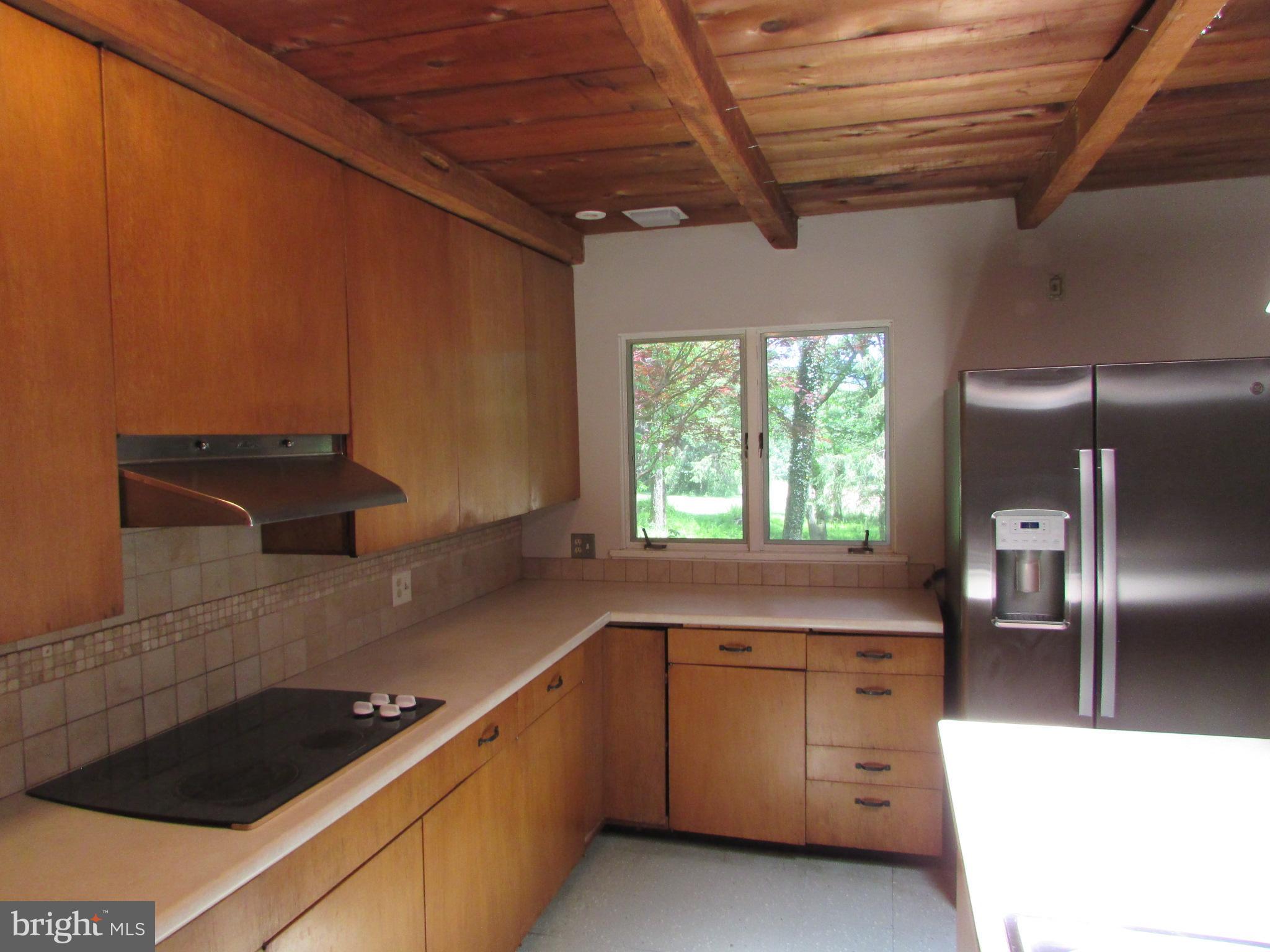 200 TALL OAKS DRIVE