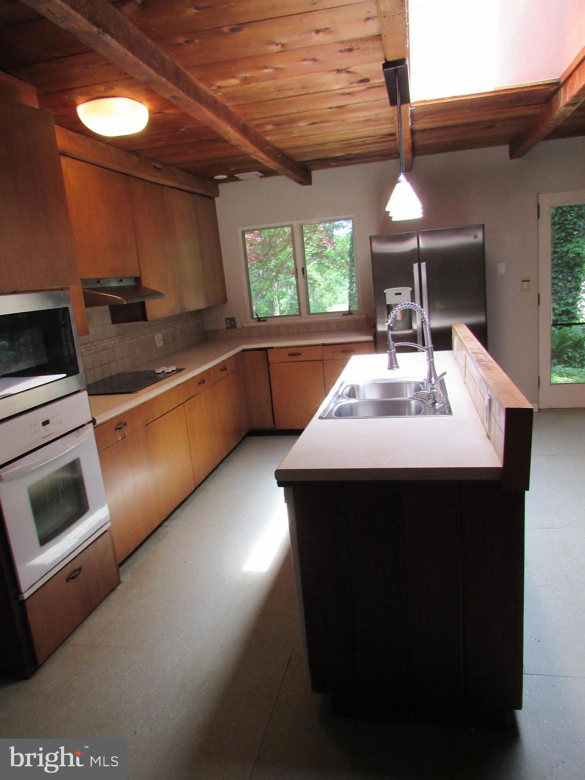 200 TALL OAKS DRIVE