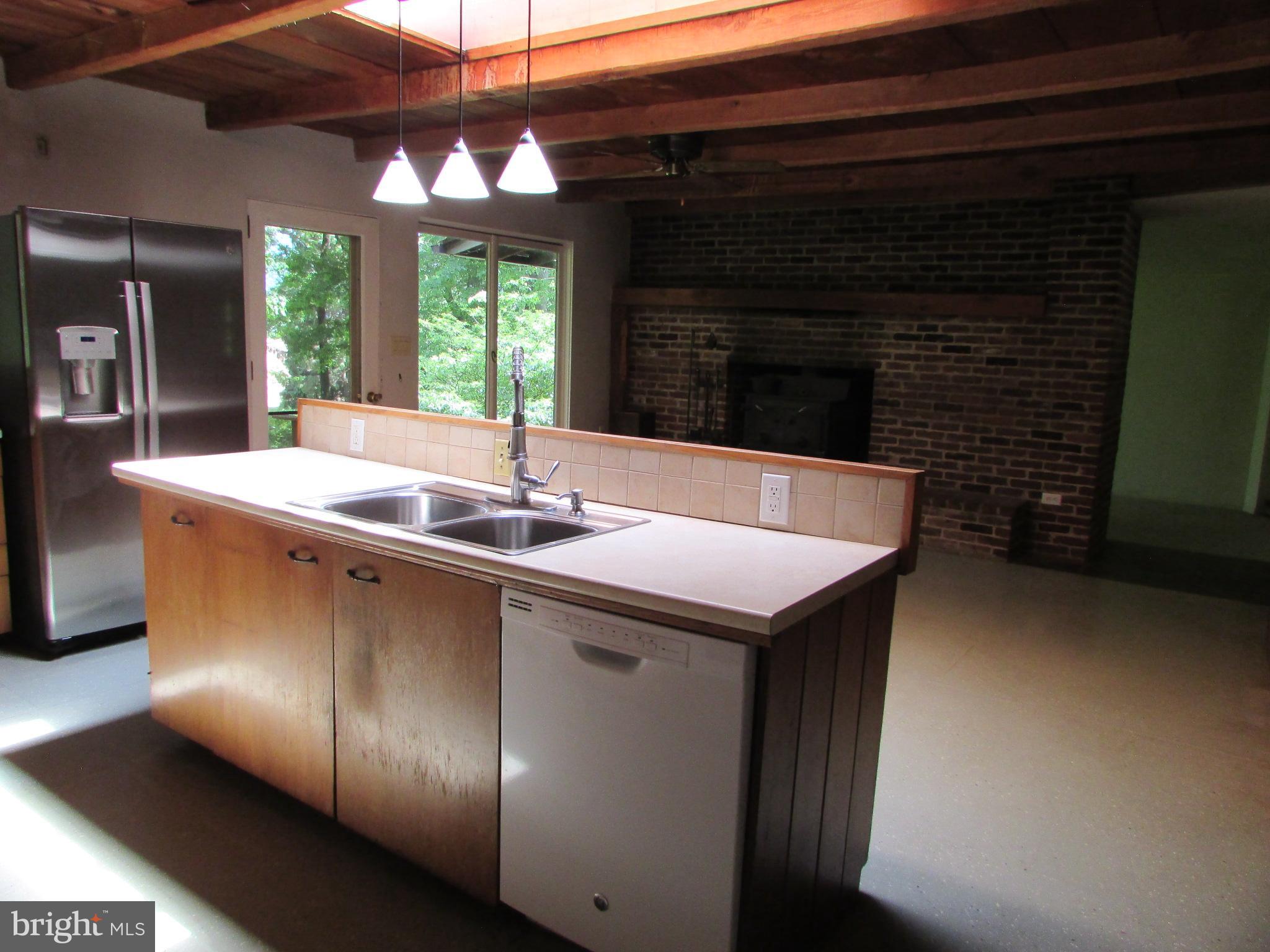 200 TALL OAKS DRIVE