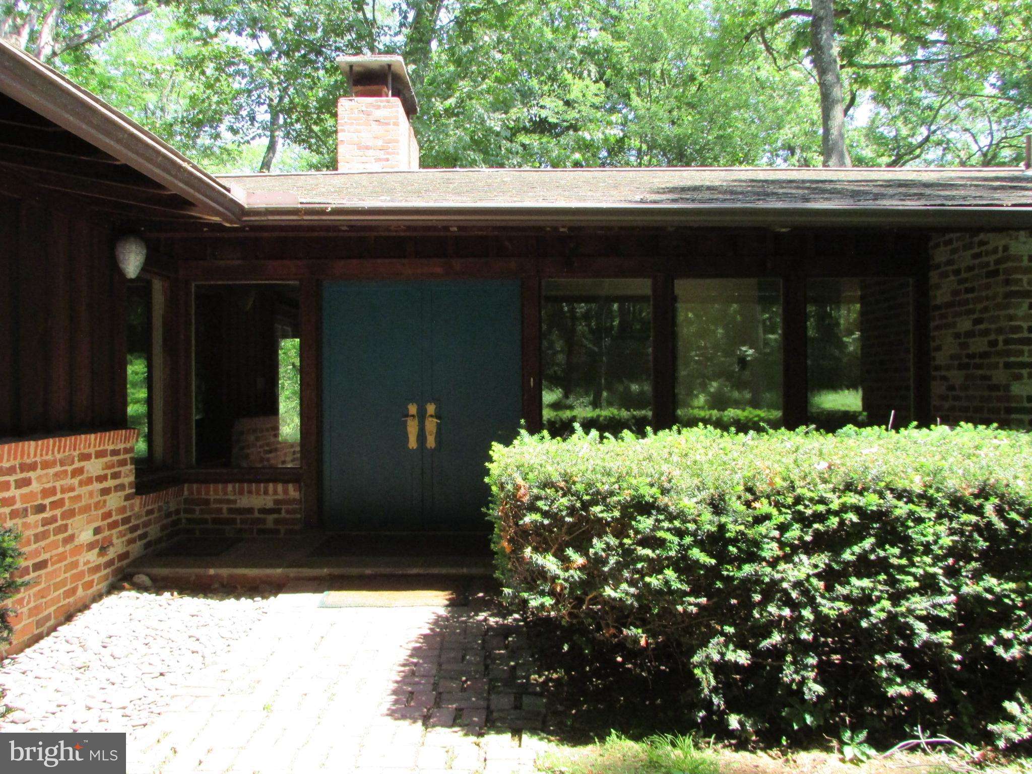 200 TALL OAKS DRIVE