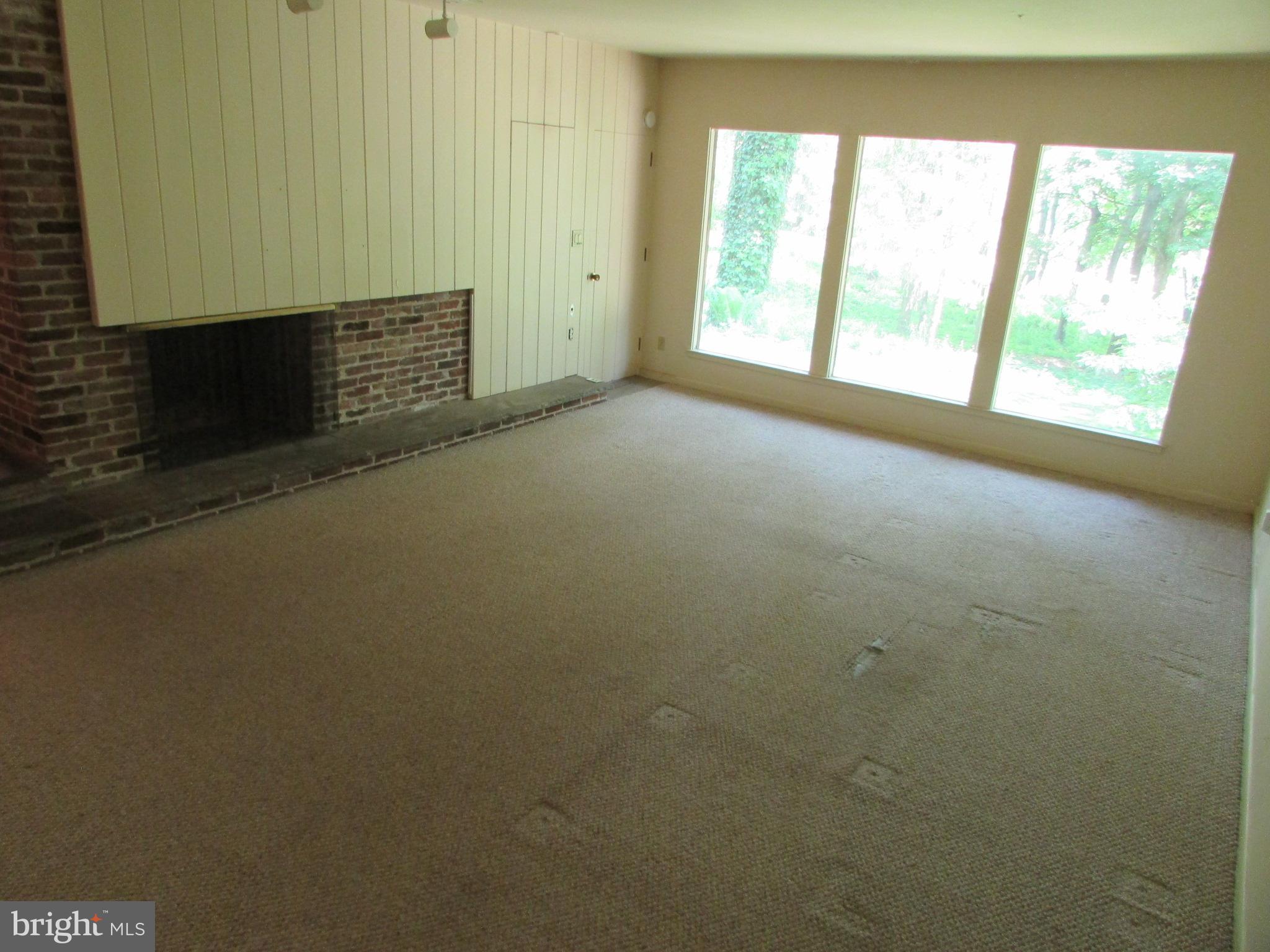 200 TALL OAKS DRIVE