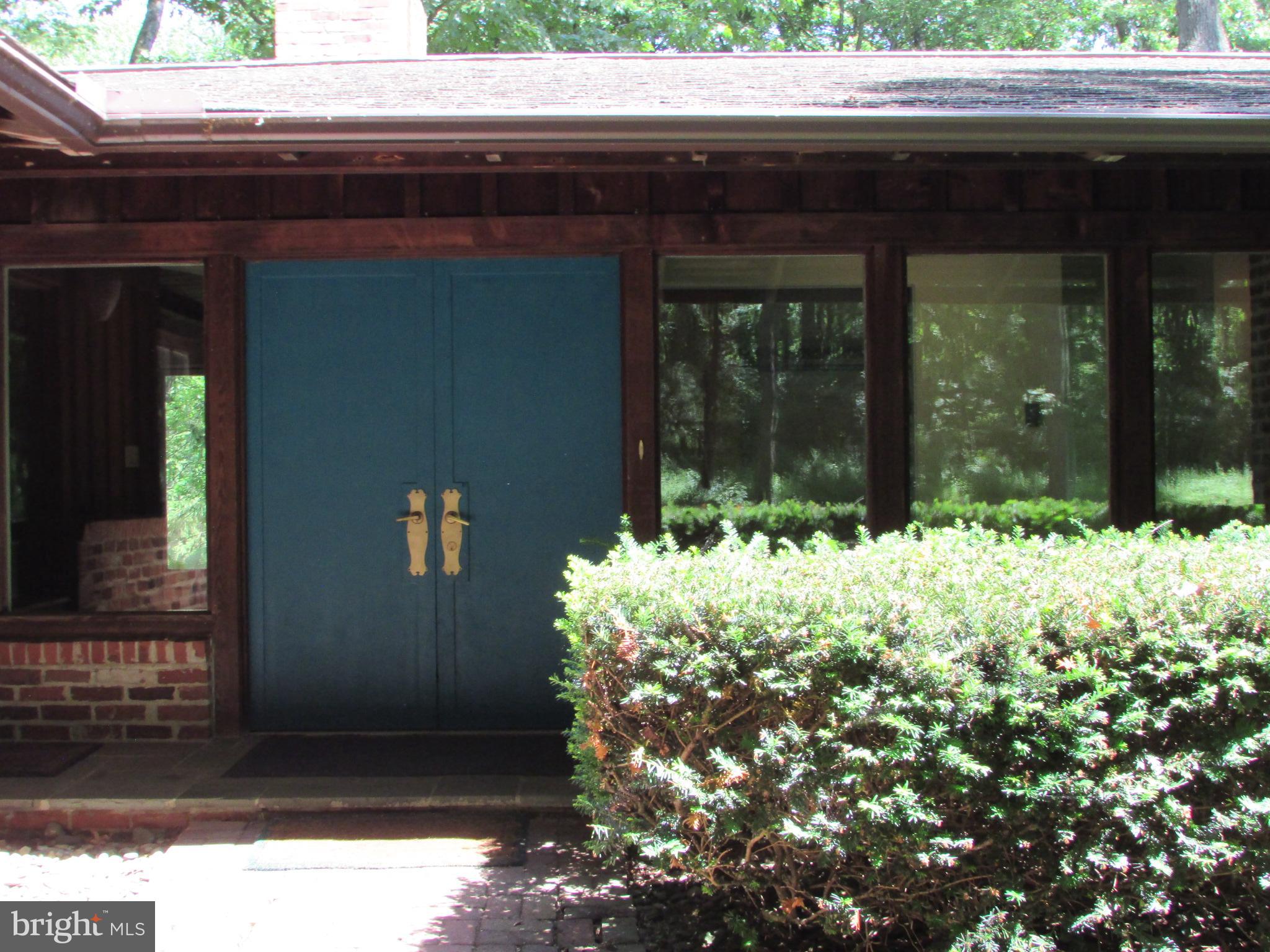 200 TALL OAKS DRIVE