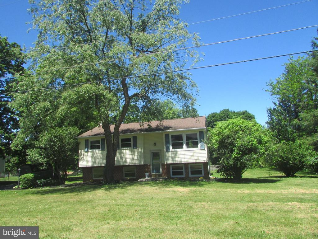 404 BEAVERBROOK DRIVE
