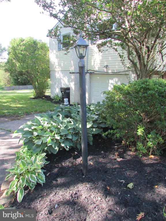 404 BEAVERBROOK DRIVE