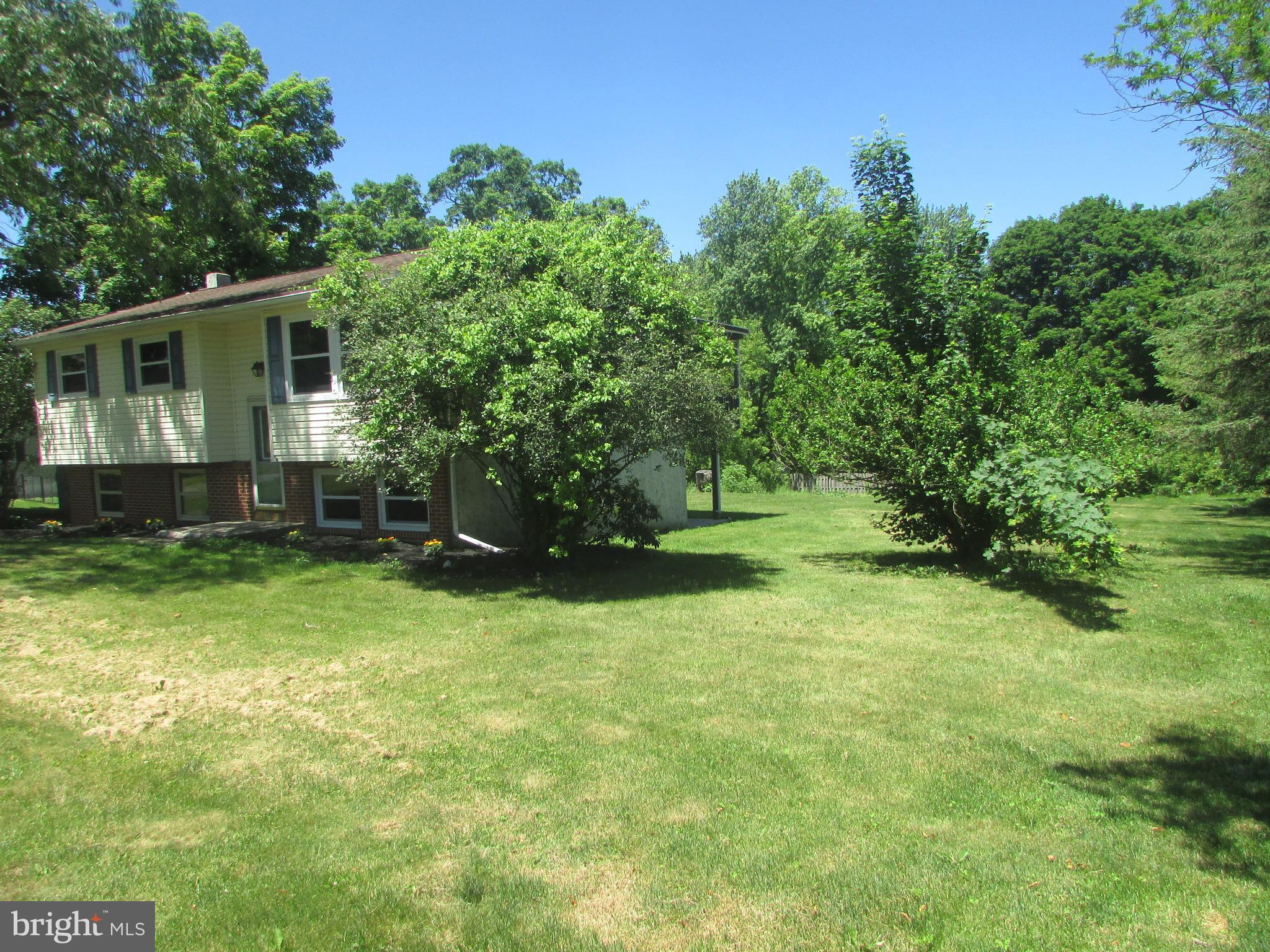 404 BEAVERBROOK DRIVE