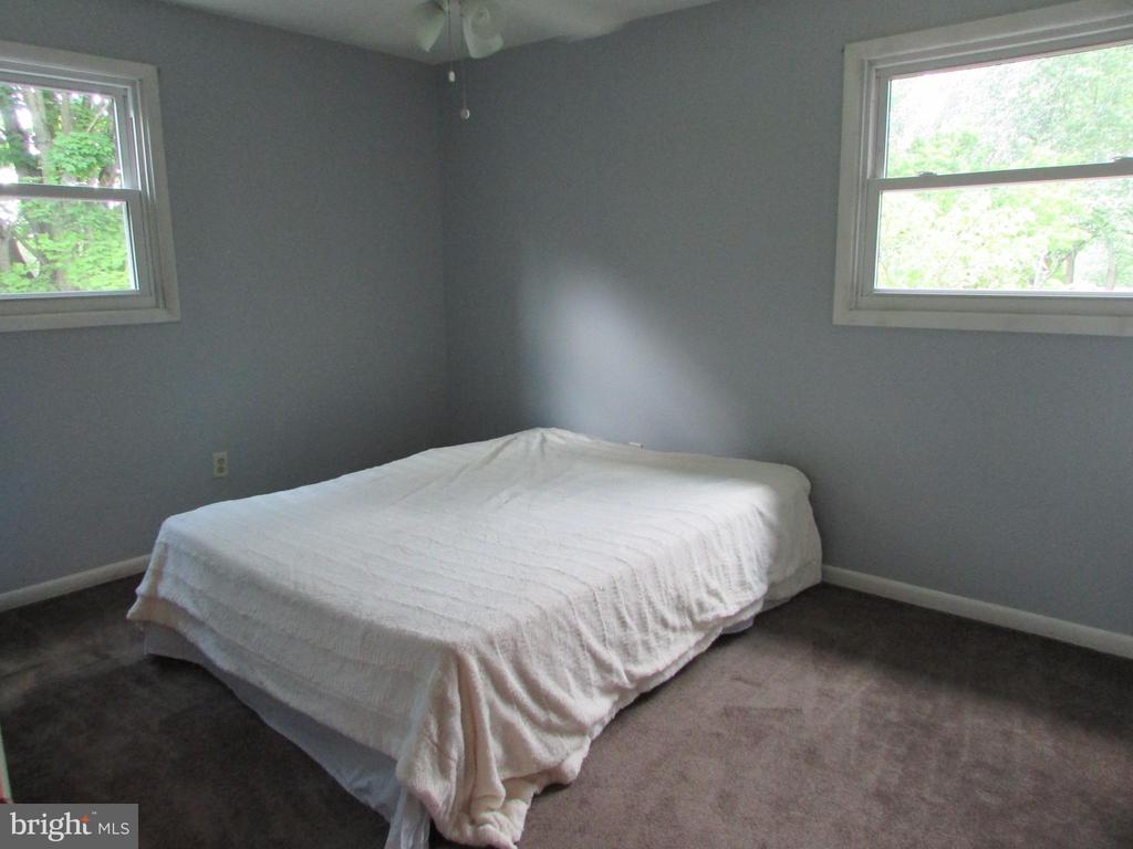 404 BEAVERBROOK DRIVE