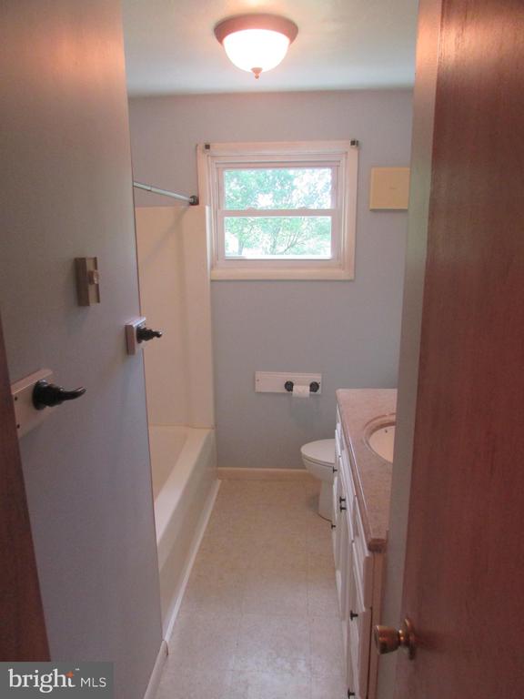 404 BEAVERBROOK DRIVE