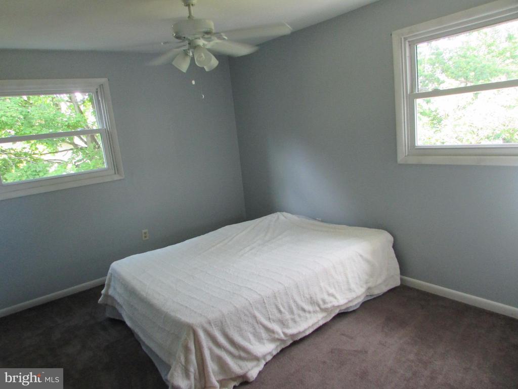 404 BEAVERBROOK DRIVE