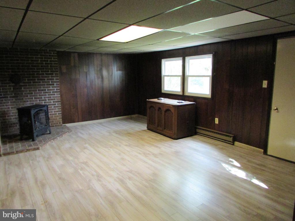 404 BEAVERBROOK DRIVE