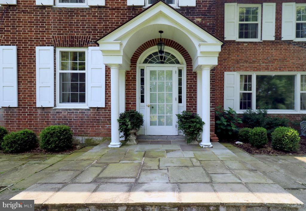 1150 LINDEN HALL ROAD