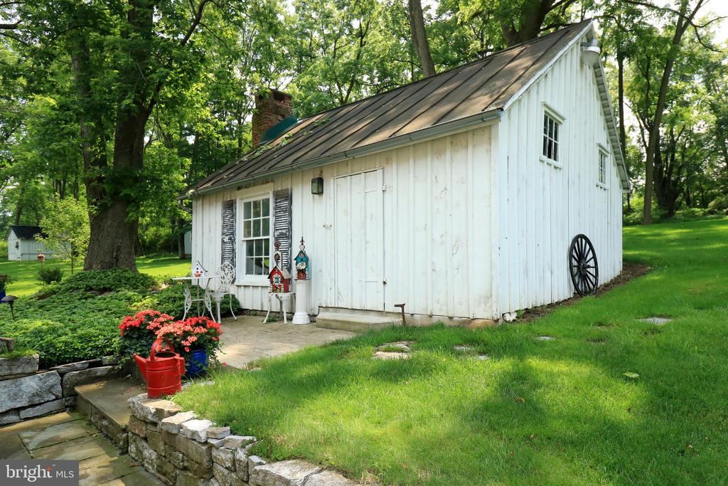 1150 LINDEN HALL ROAD
