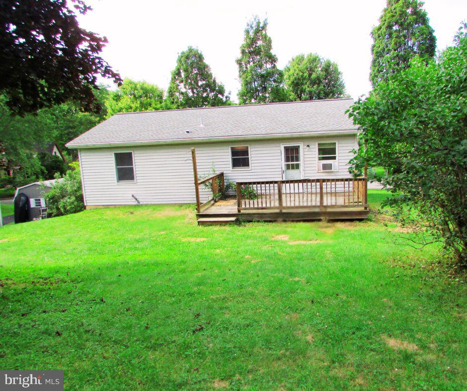 176 CREEKSIDE DRIVE