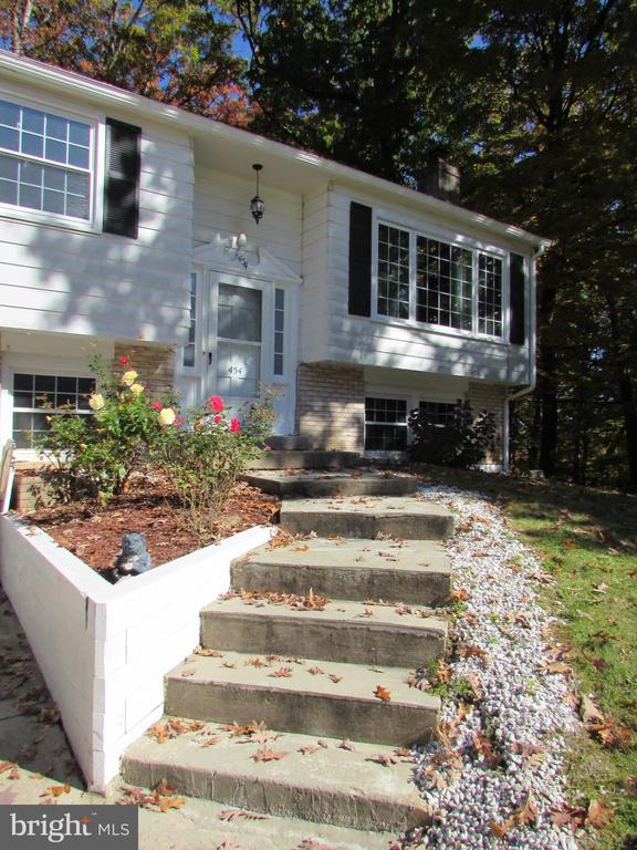 454 & 460 SYLVAN DRIVE