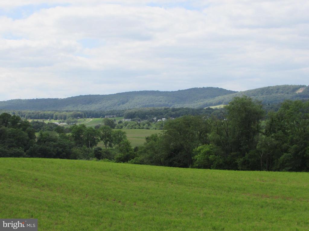 LOT 4 CLOVER HILL LANE