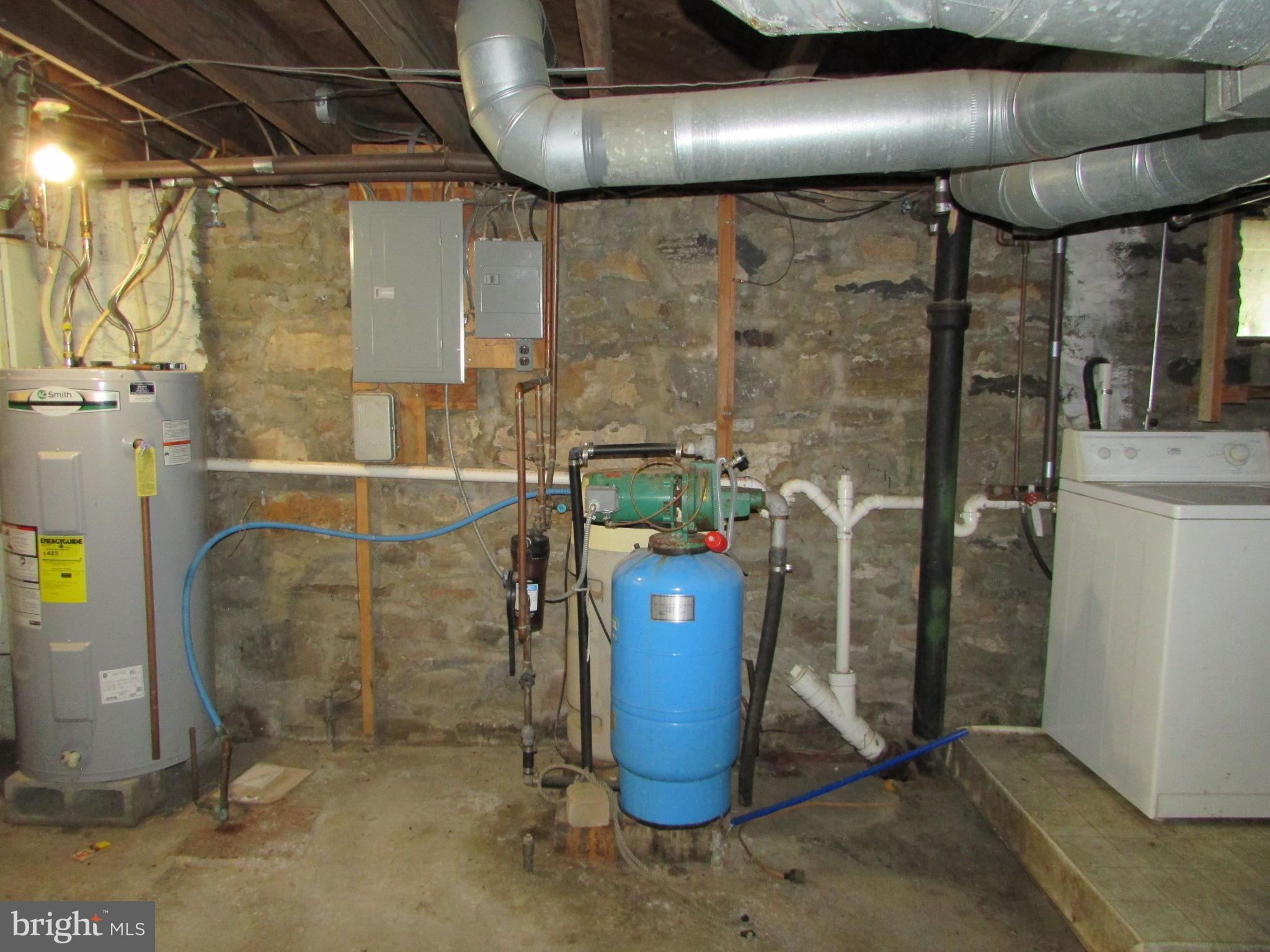 2606 SPRUCE CREEK ROAD