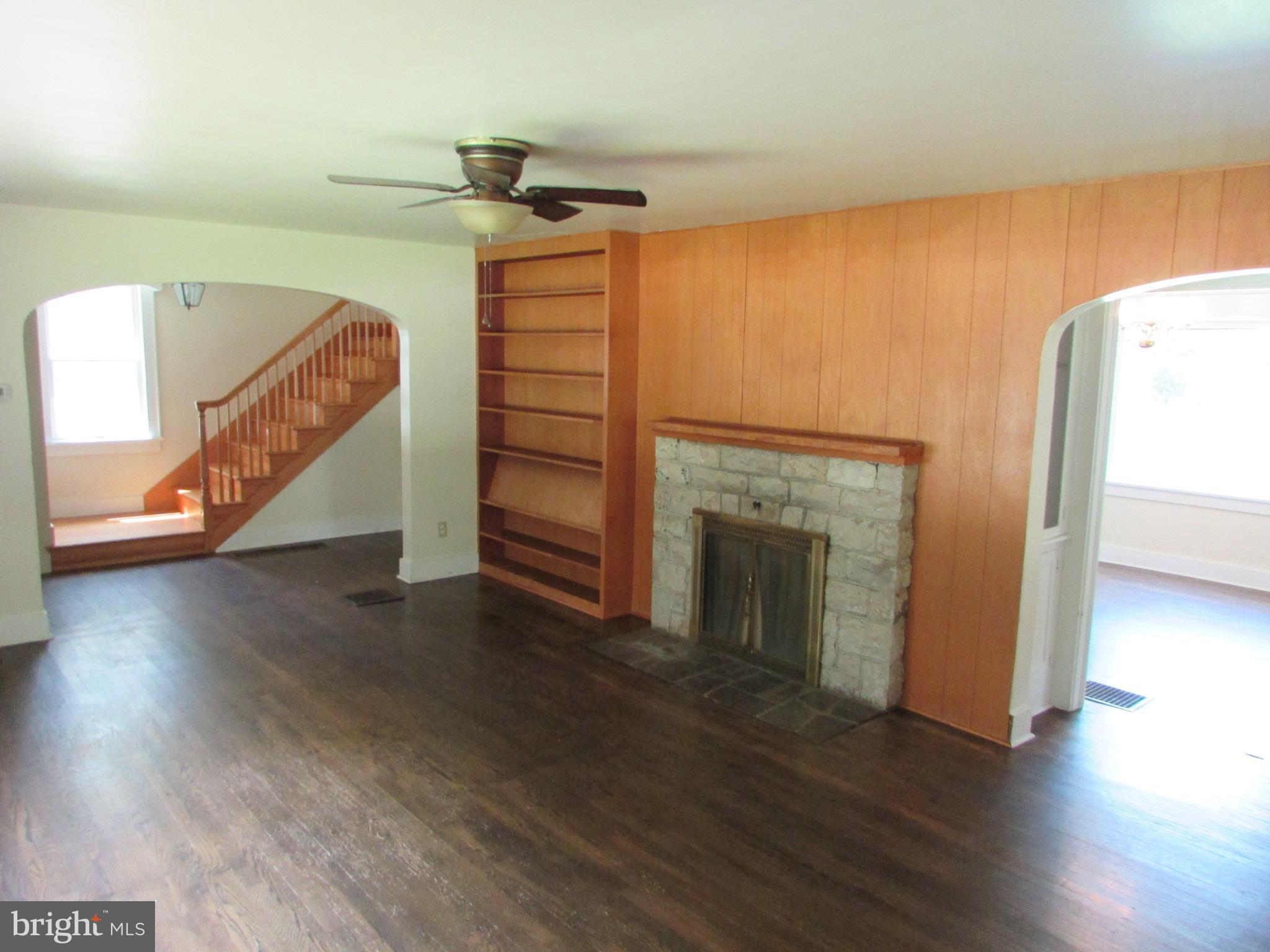 2606 SPRUCE CREEK ROAD