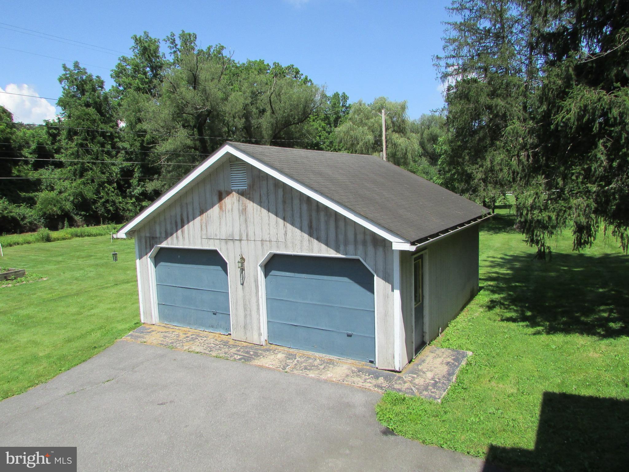 2606 SPRUCE CREEK ROAD