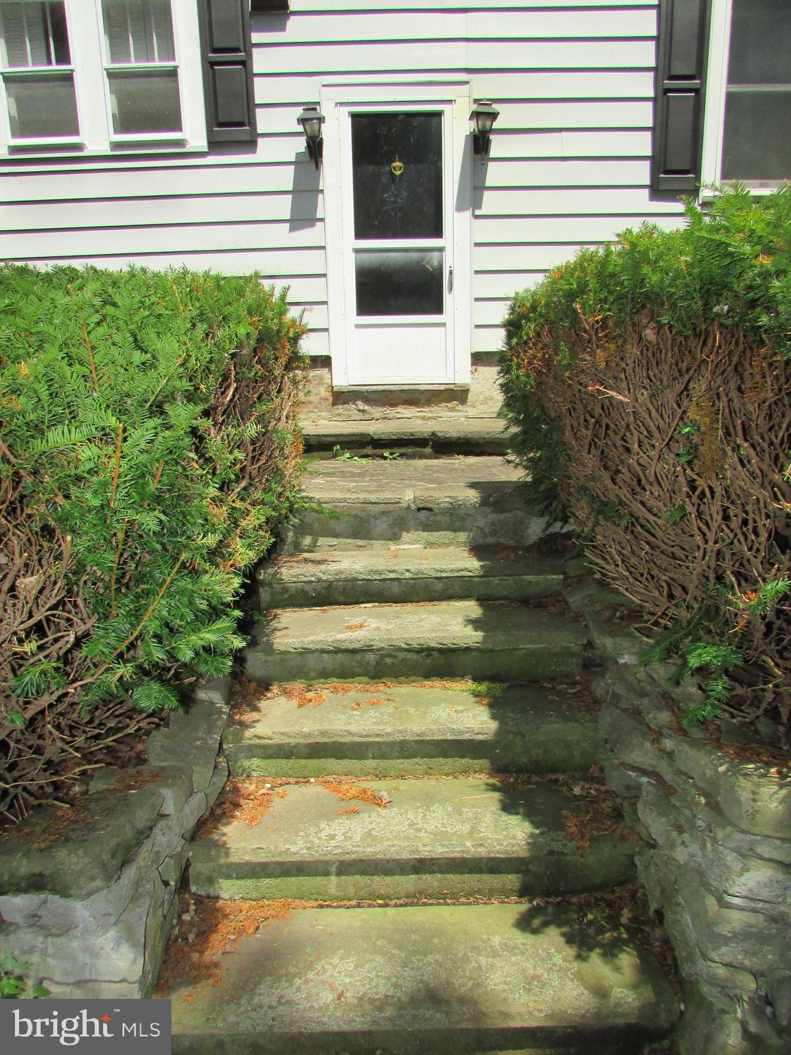 2606 SPRUCE CREEK ROAD