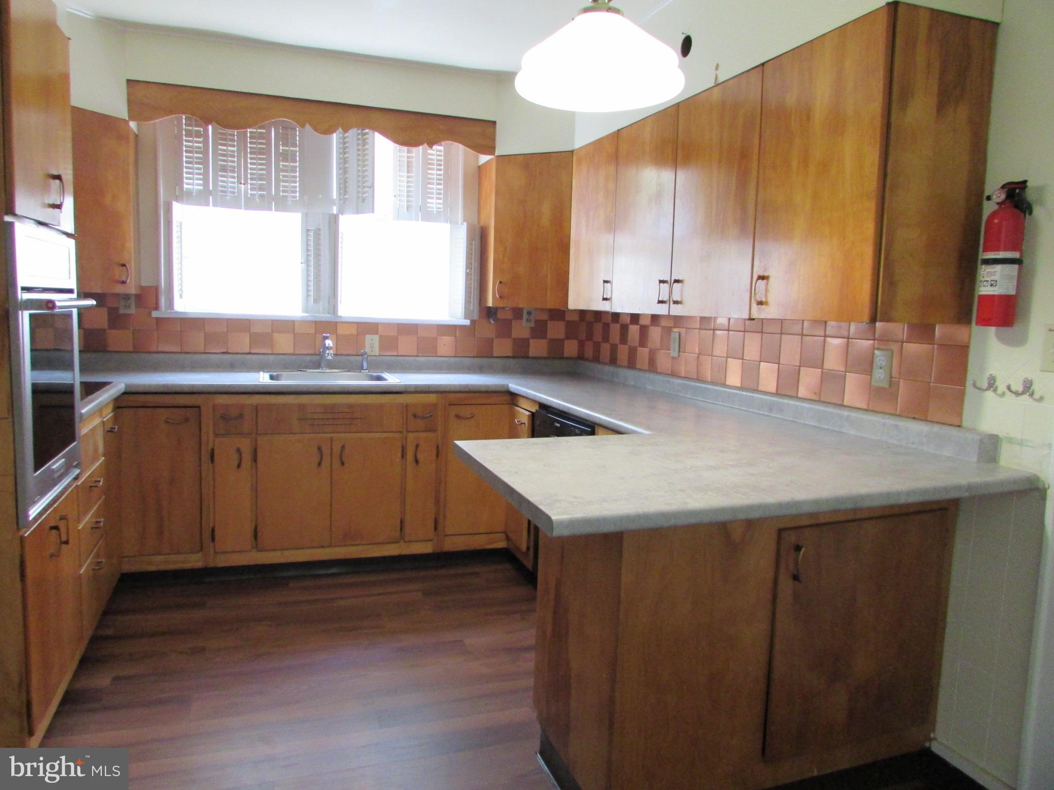 2606 SPRUCE CREEK ROAD