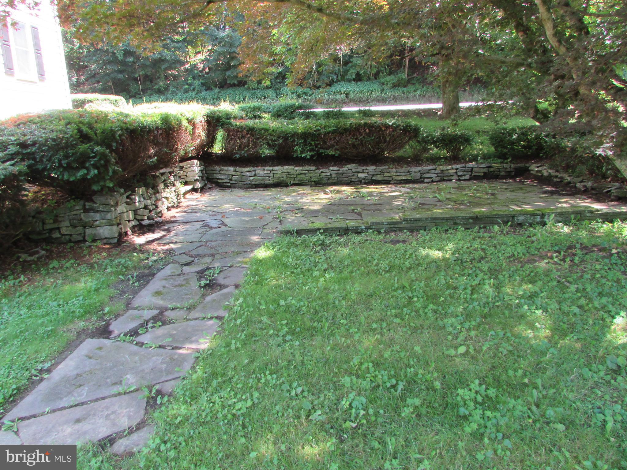 2606 SPRUCE CREEK ROAD