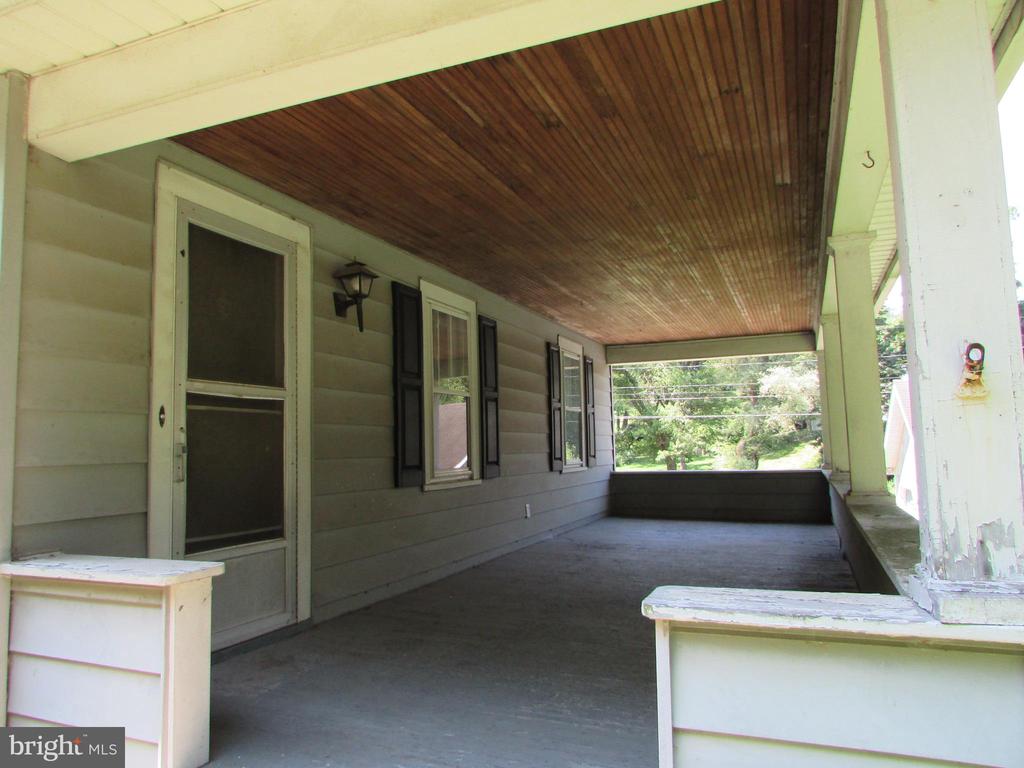 2606 SPRUCE CREEK ROAD
