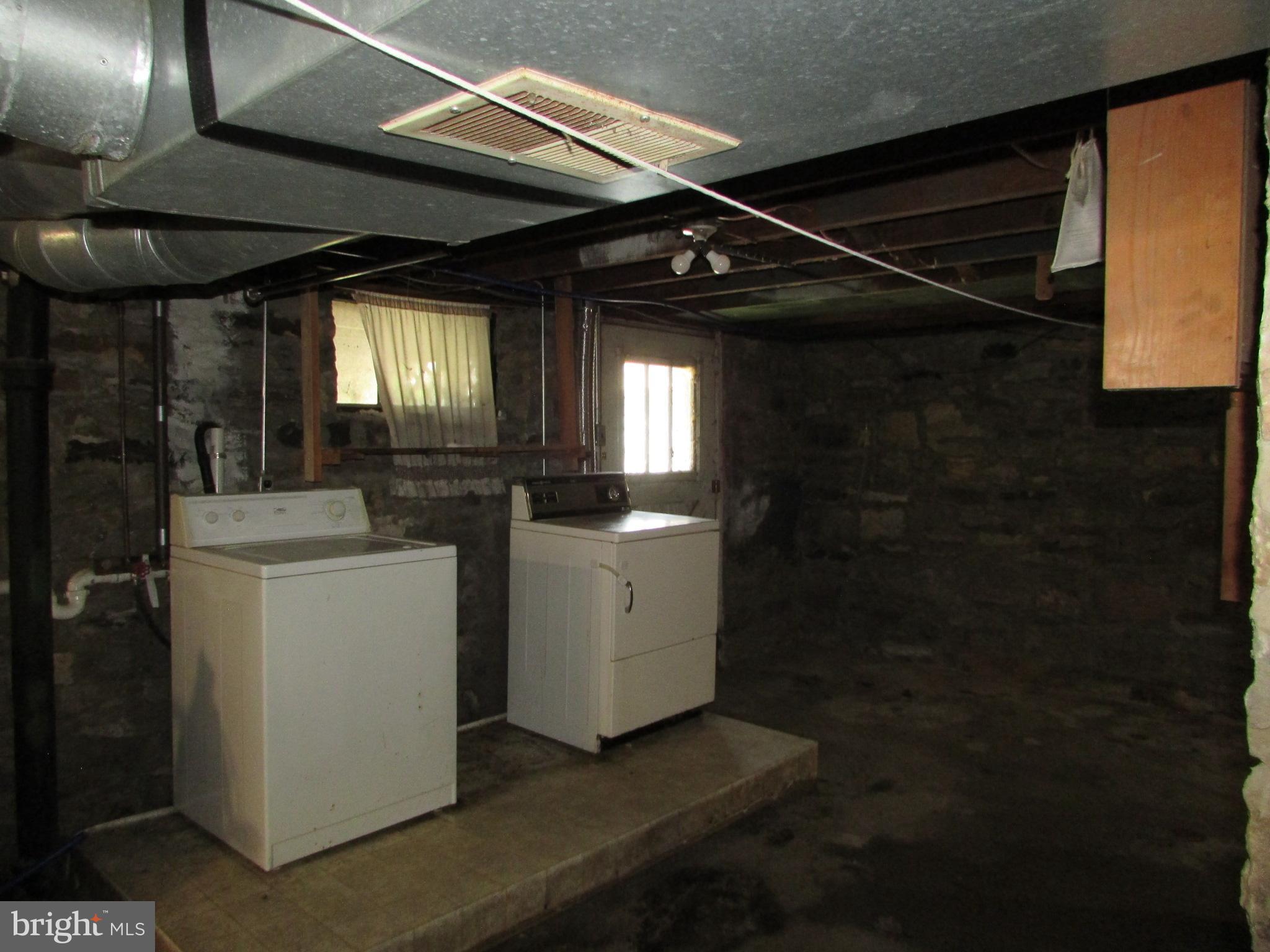 2606 SPRUCE CREEK ROAD