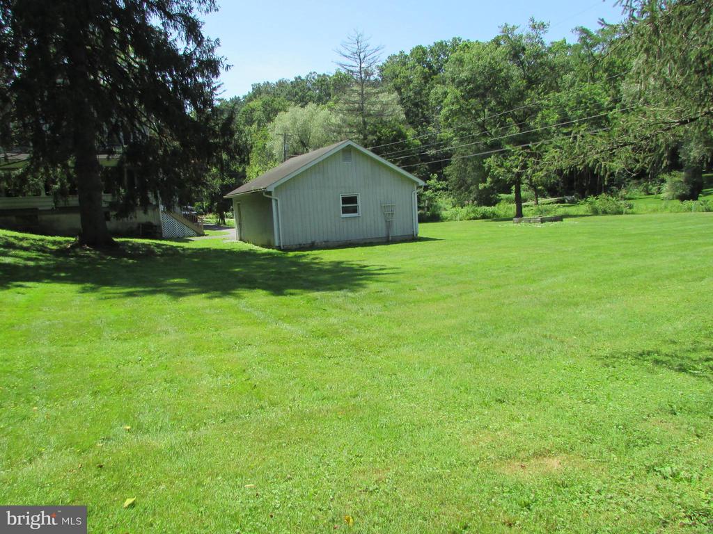 2606 SPRUCE CREEK ROAD