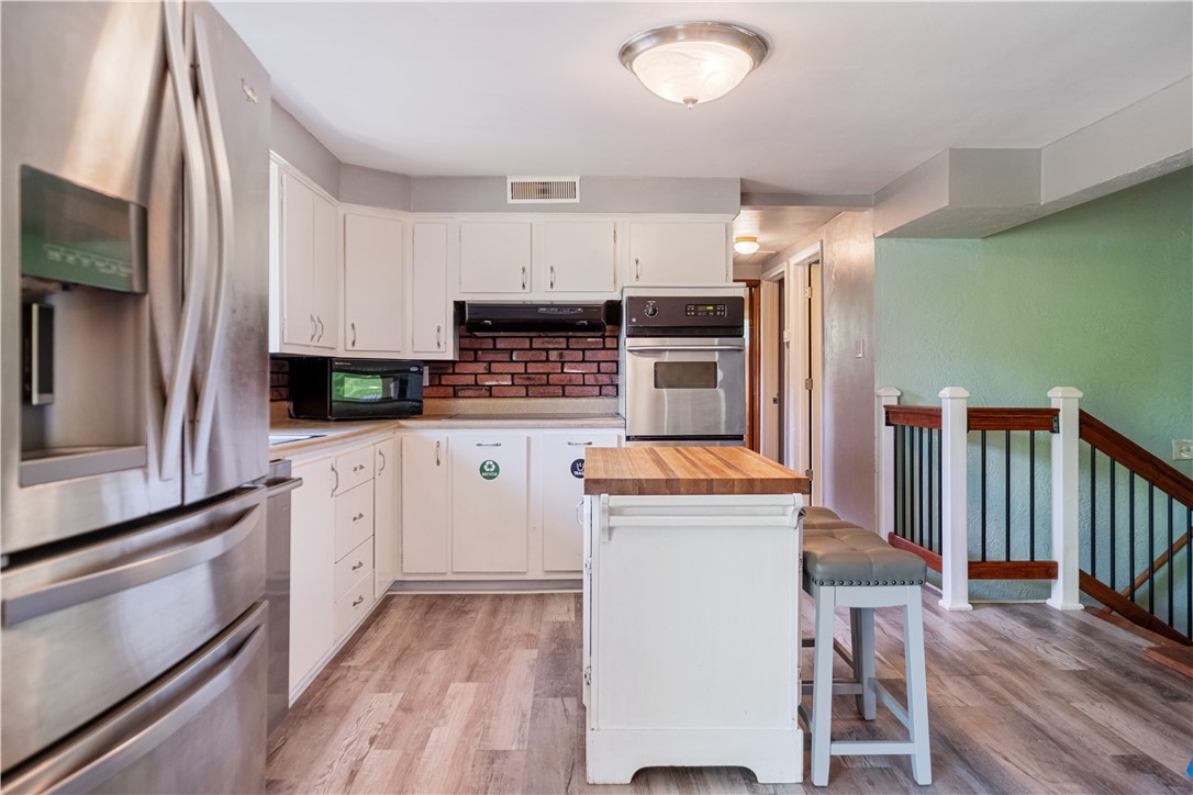 447 Hulton Road