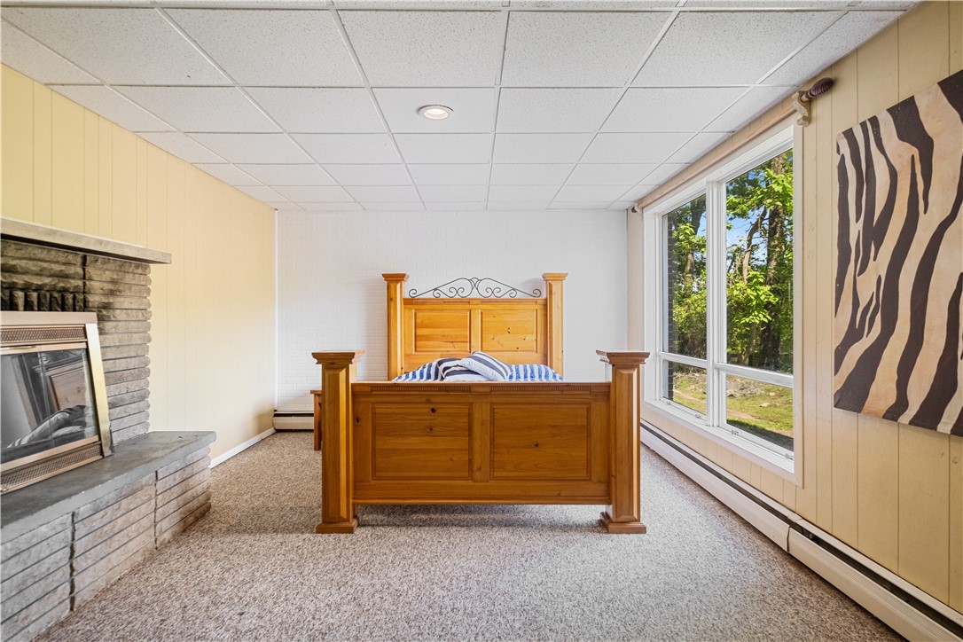 447 Hulton Road