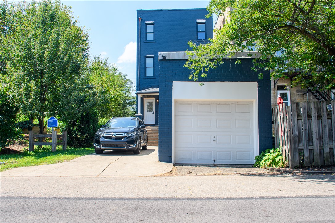 131 S Aiken Ave