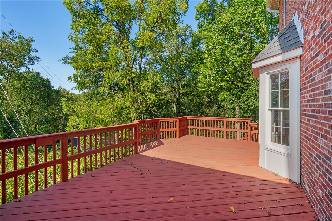 214 Robb Ln