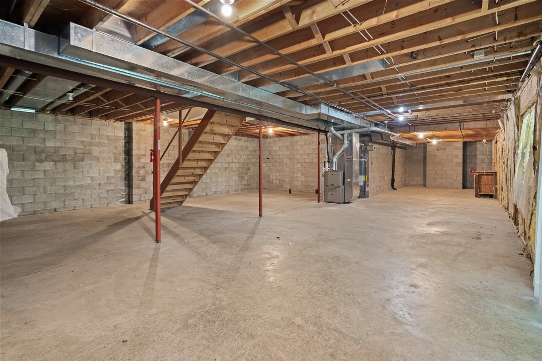 214 Robb Ln