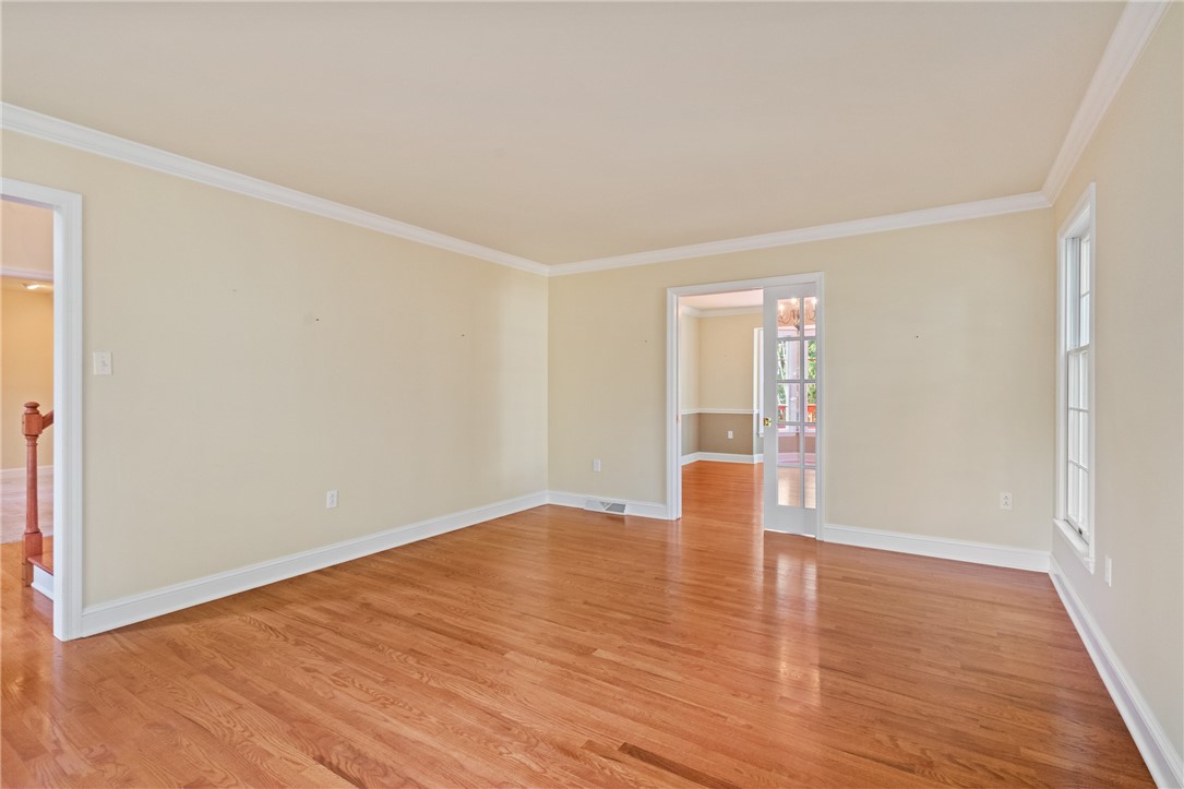 214 Robb Ln