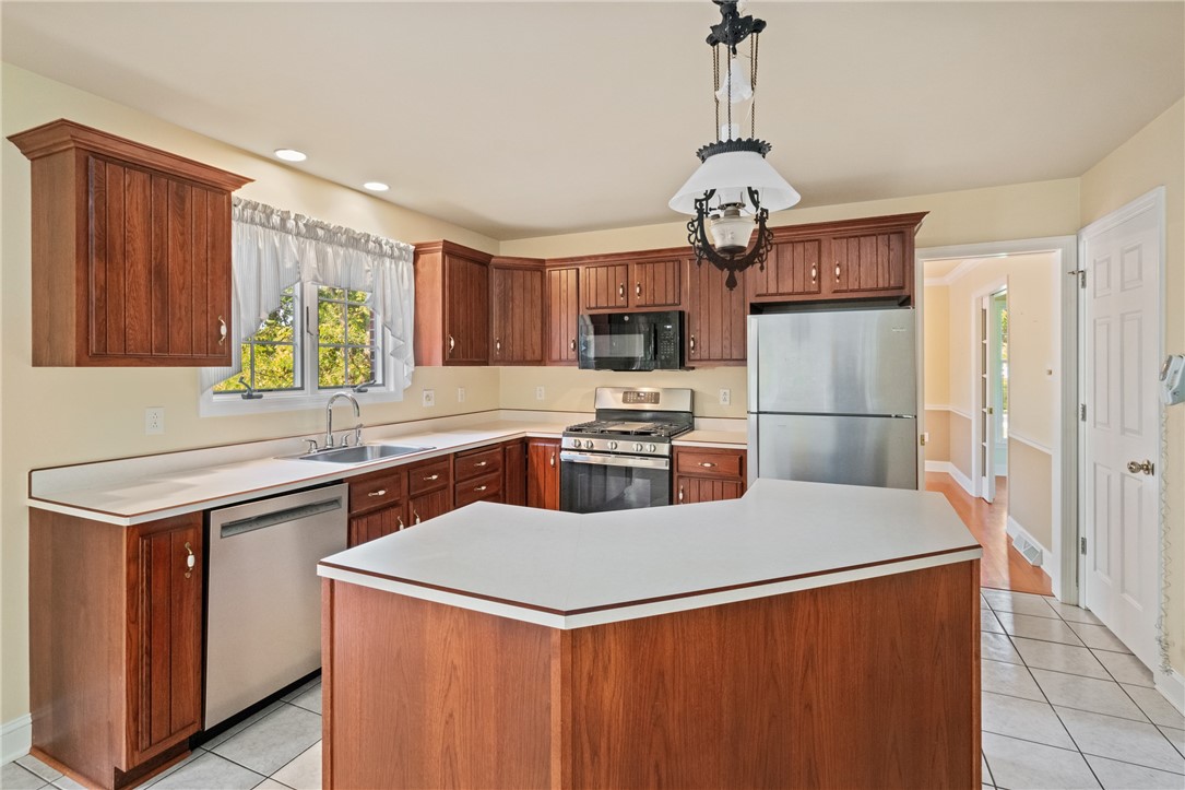 214 Robb Ln