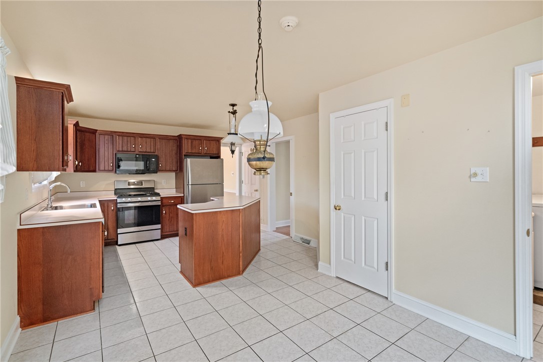 214 Robb Ln