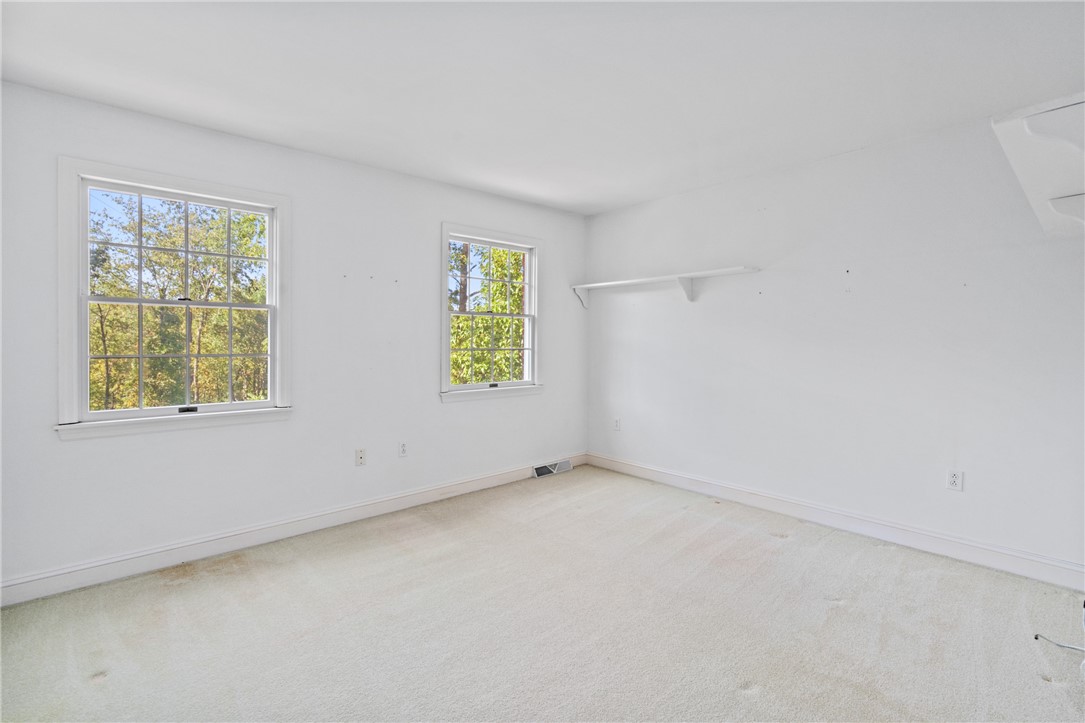 214 Robb Ln