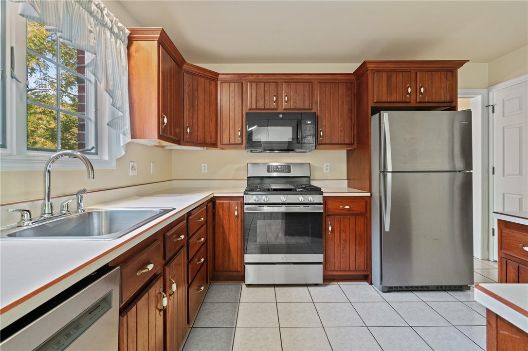 214 Robb Ln