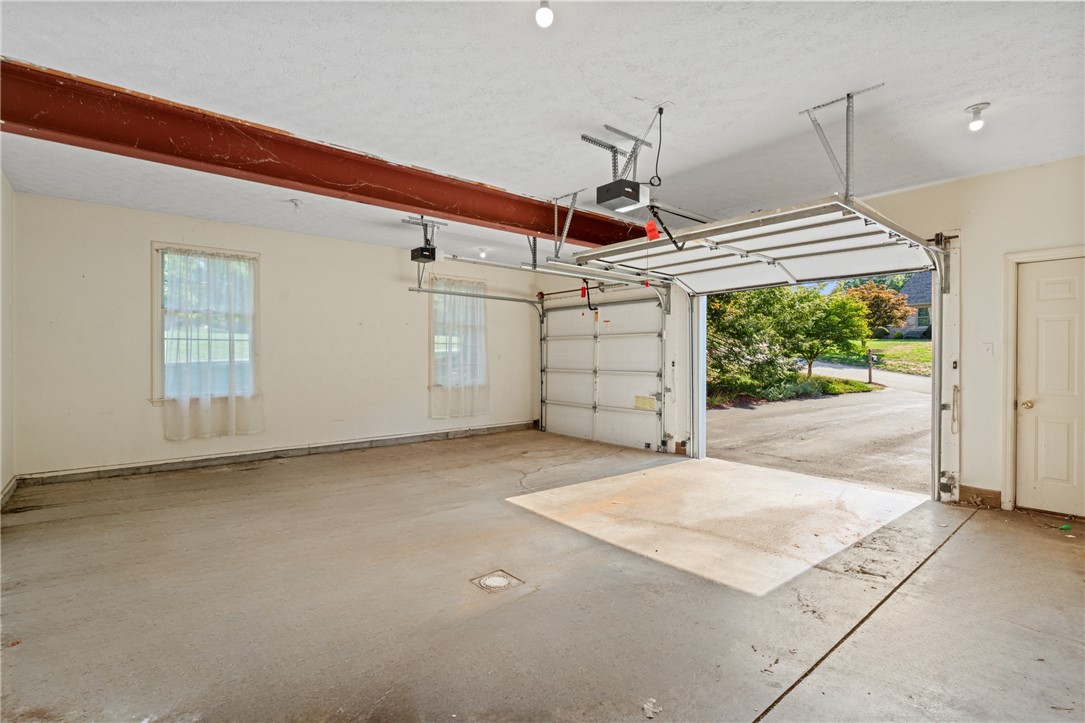 214 Robb Ln