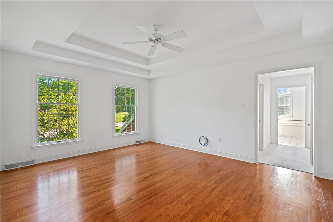 214 Robb Ln