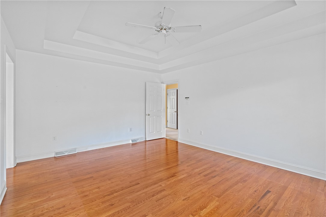 214 Robb Ln
