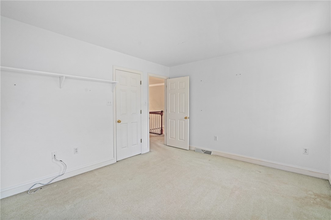 214 Robb Ln