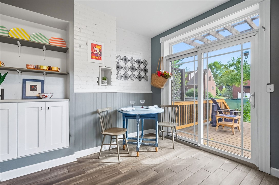 826 E Hutchinson Ave