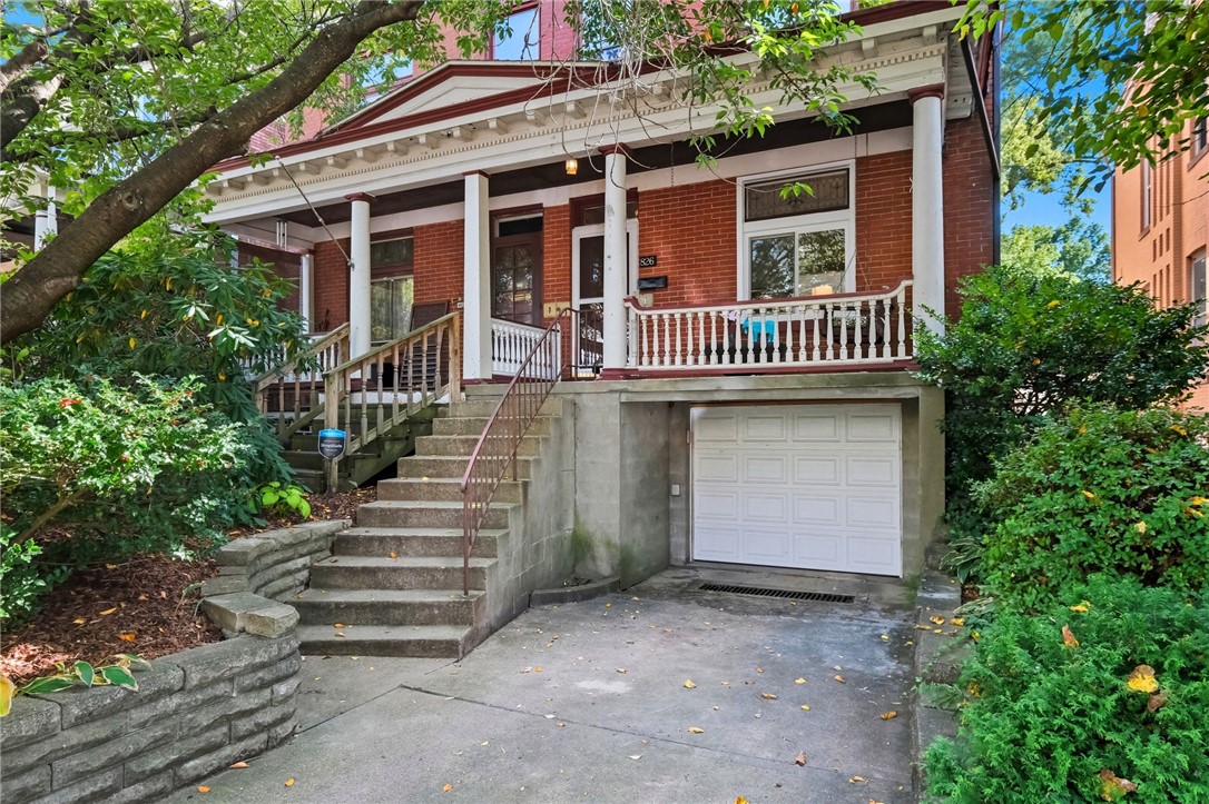 826 E Hutchinson Ave