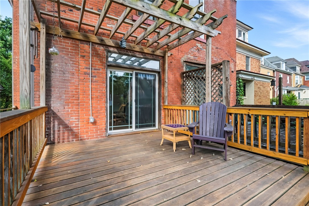 826 E Hutchinson Ave