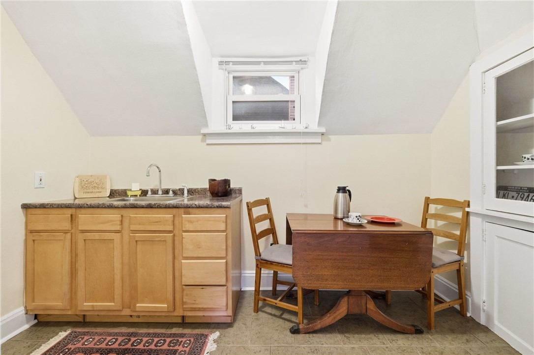 1127 Portland
